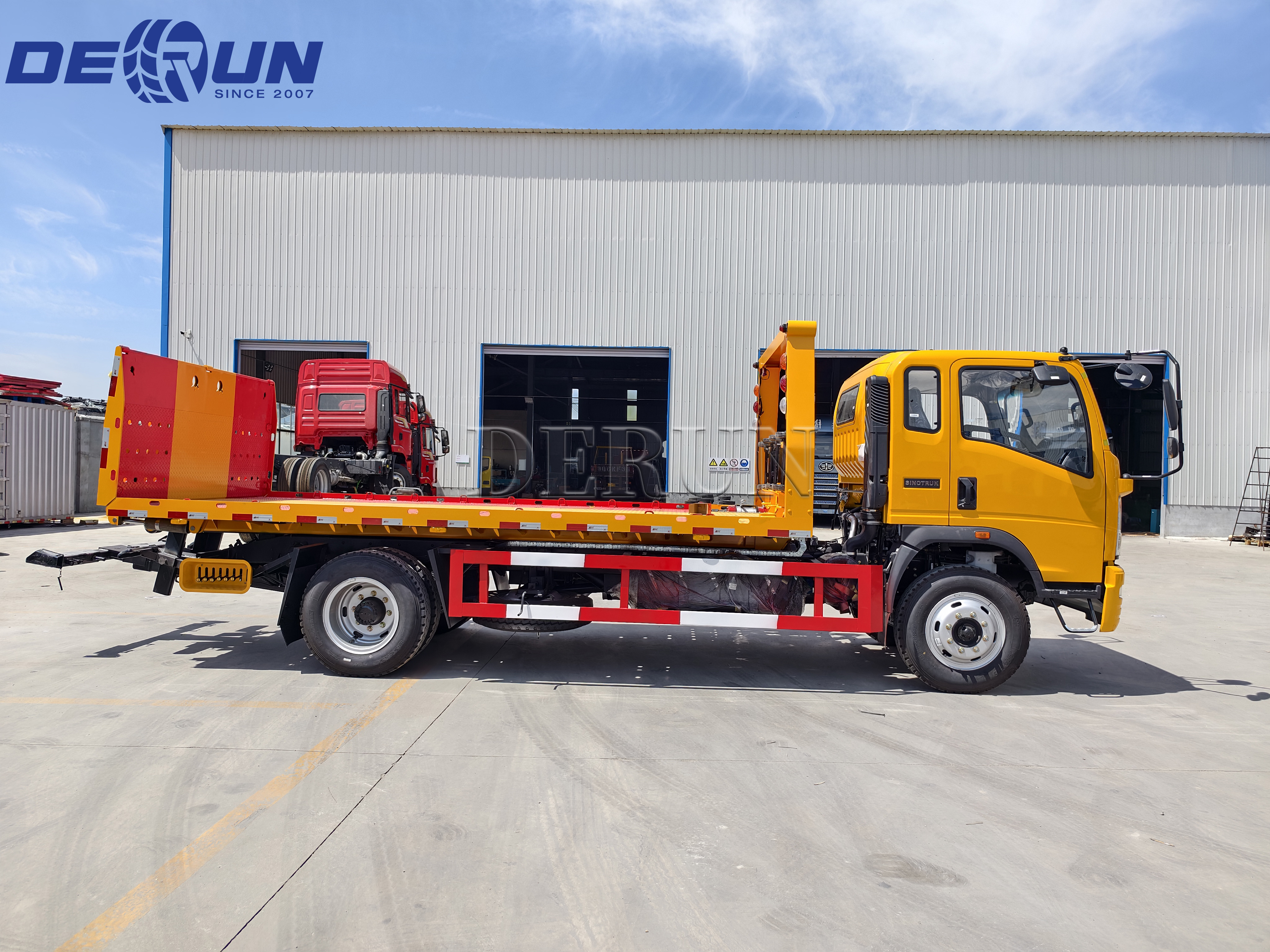 سيتم شحن شاحنة هادم Sinotruk HOWO 4x2 إلى نيكاراغوا